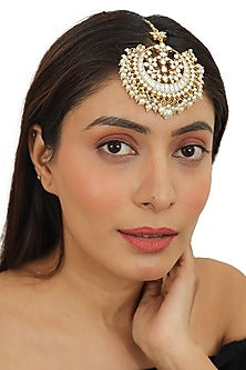 Gold Finish Pearl Maang Tikka