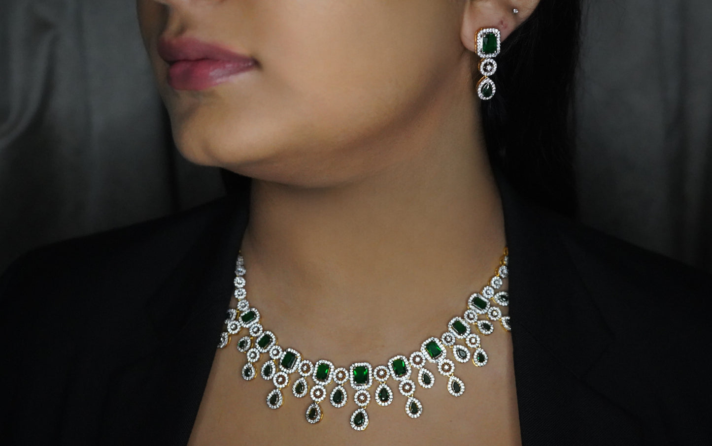 Aquaflora Allure Diamond  Necklace Set