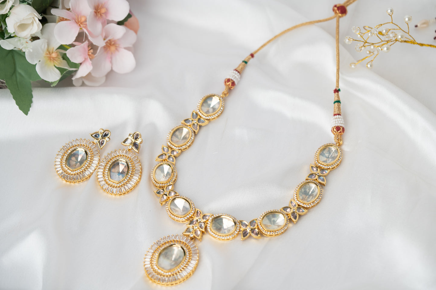 Aanya  Kundan Necklace Set