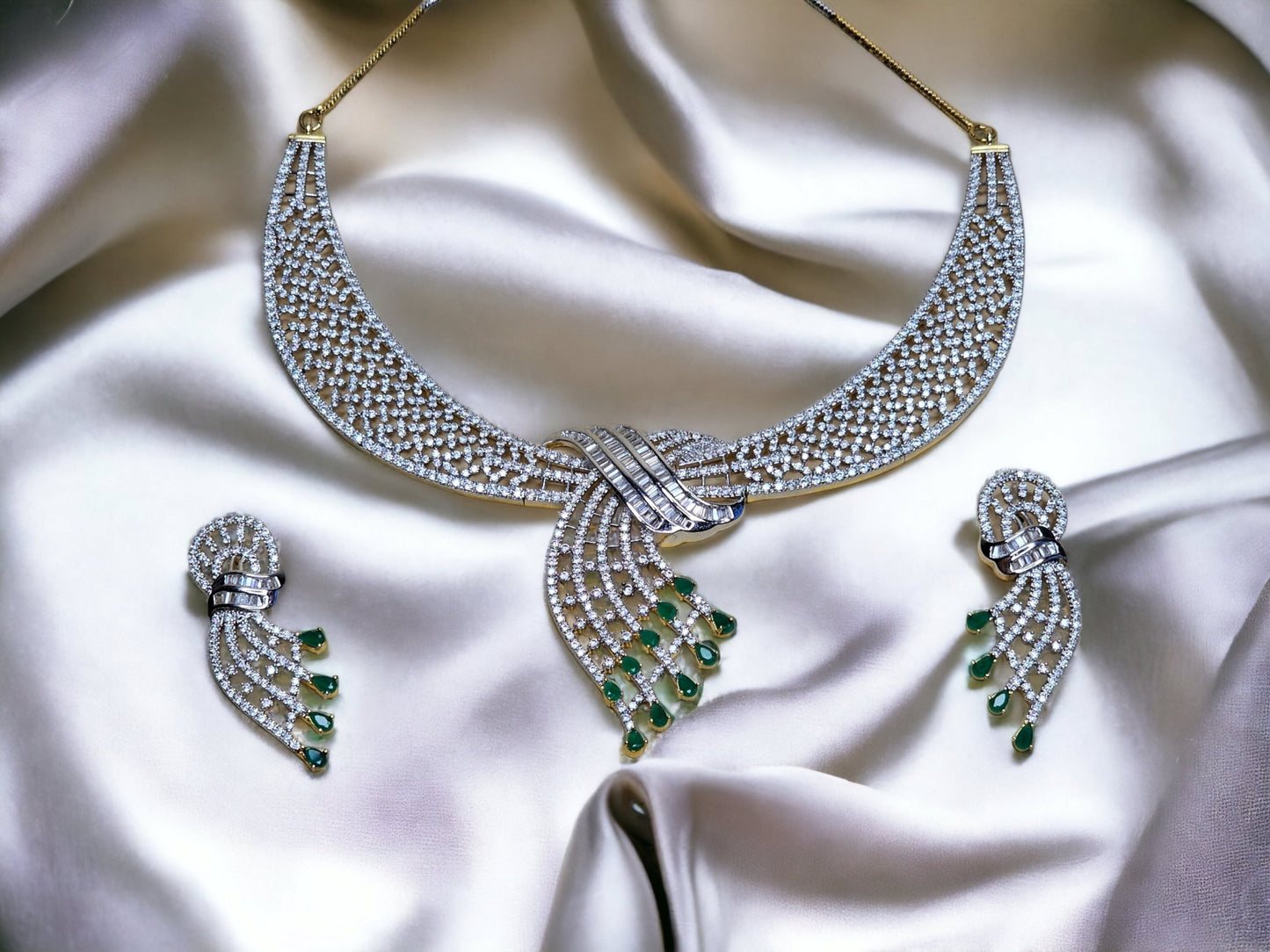 RAVISH Diamond necklace Set