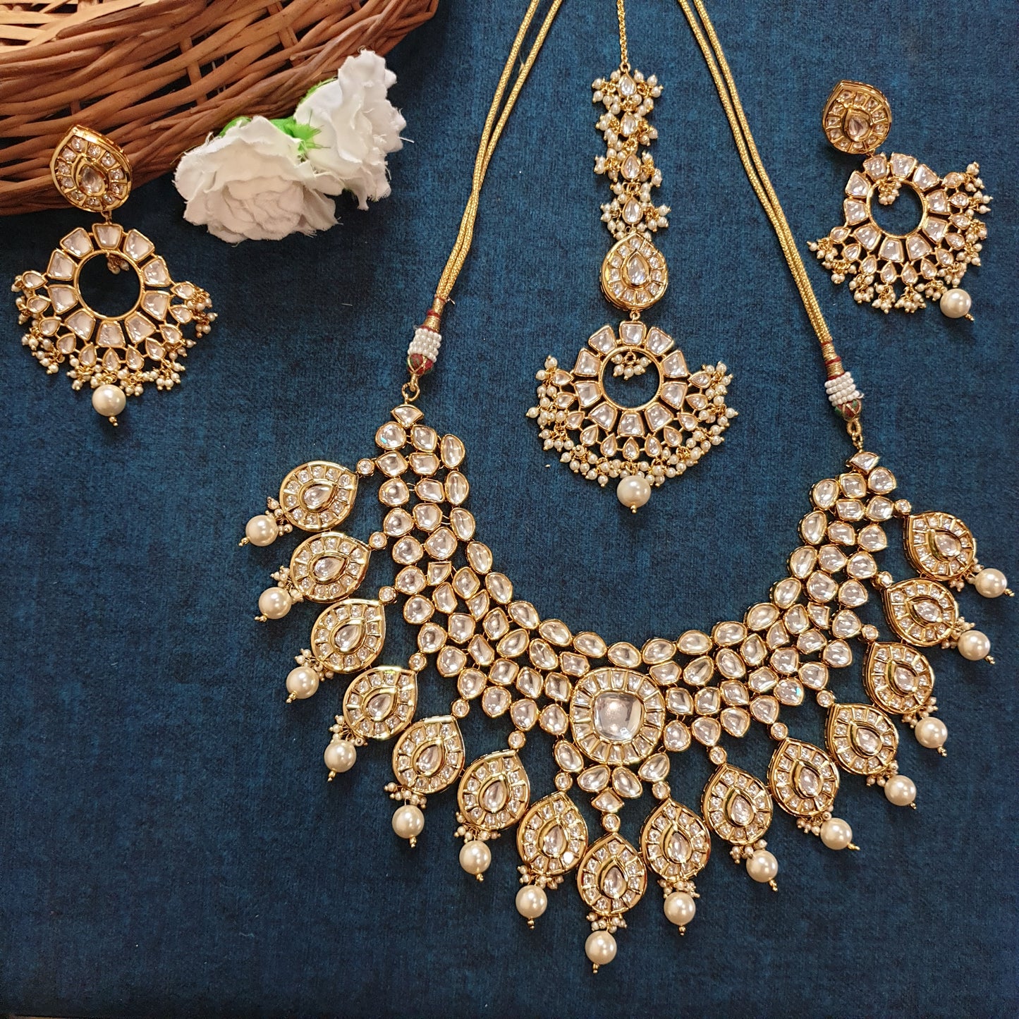 Ahyana Bridal Kundan Necklace Set