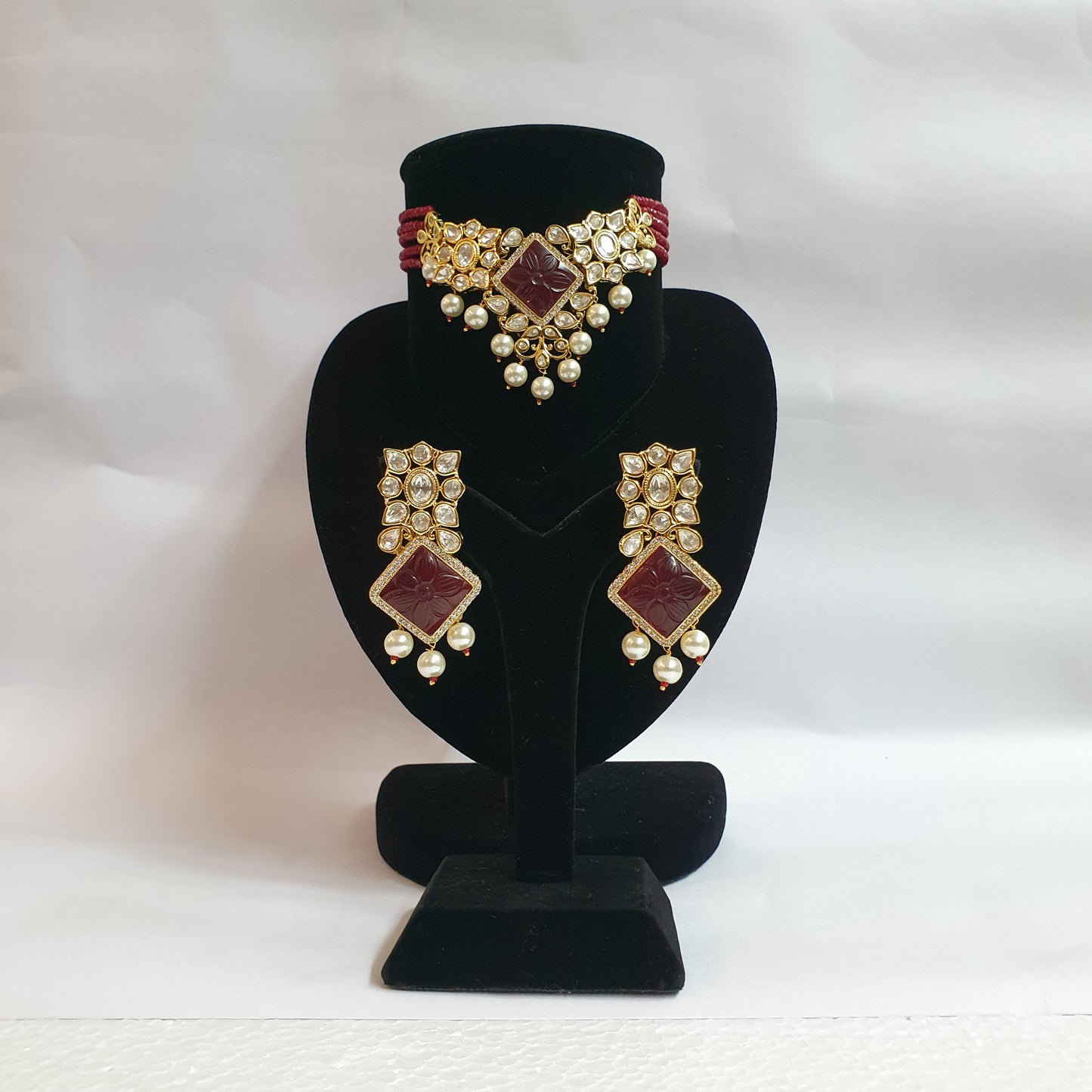 Adhaya  Kundan choker Set