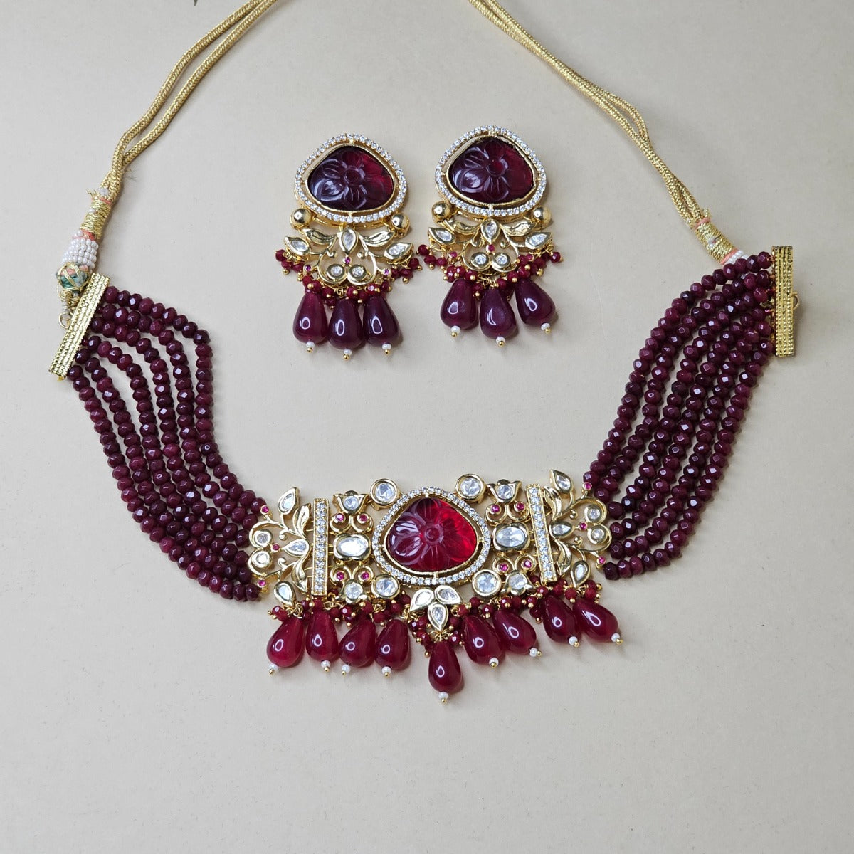 Adhaya Oval Kundan  Choker Set