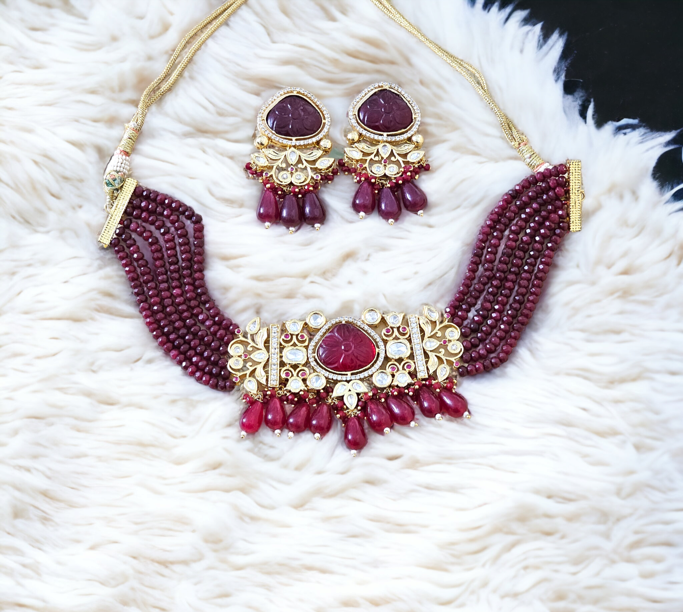 Adhaya Oval Kundan  Choker Set