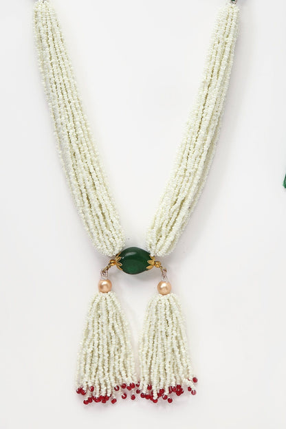 Pearl Embellished Necklace 