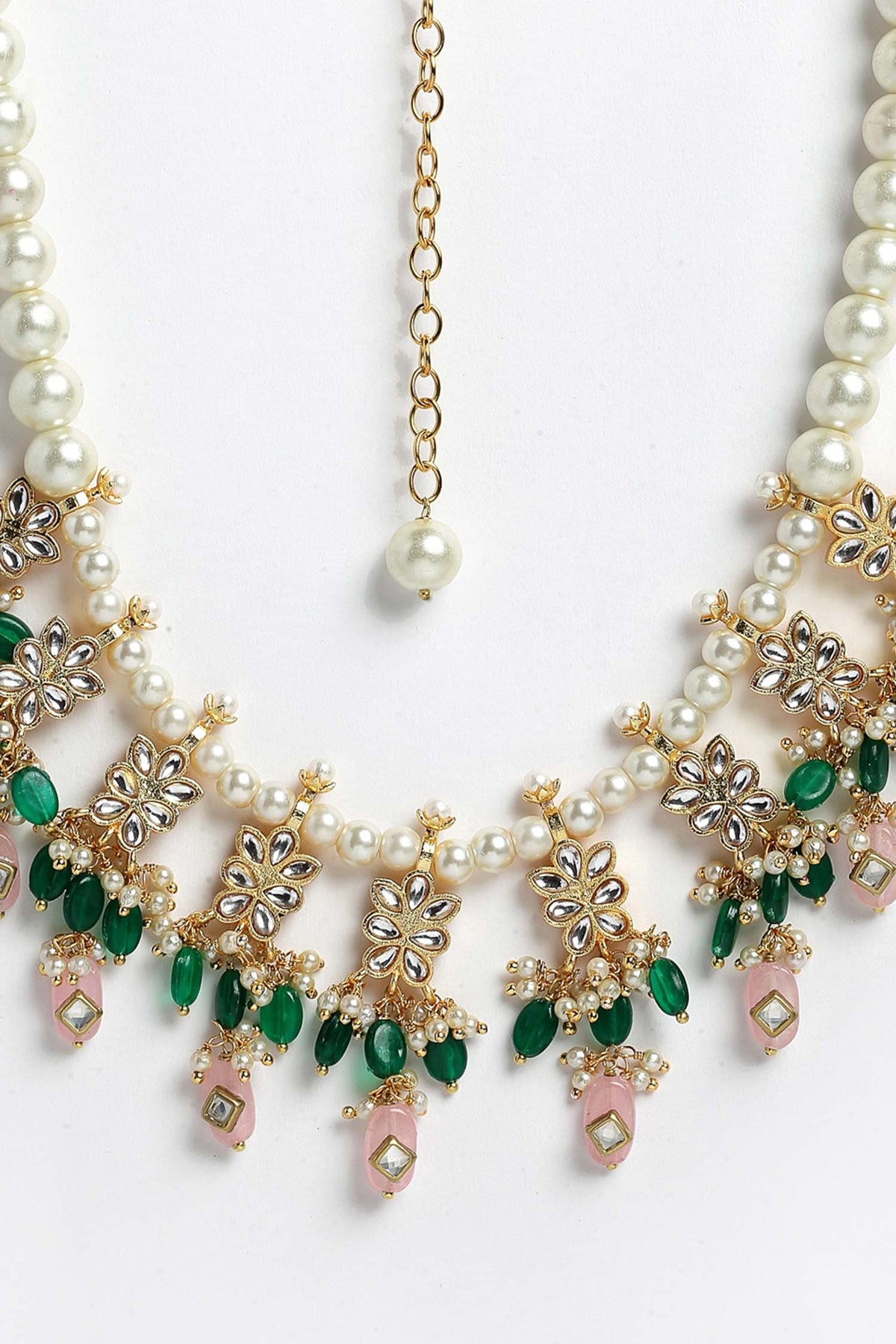 Floral Carved Necklace 