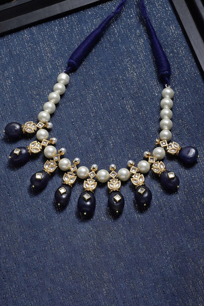 Pearl Embellished Necklace 