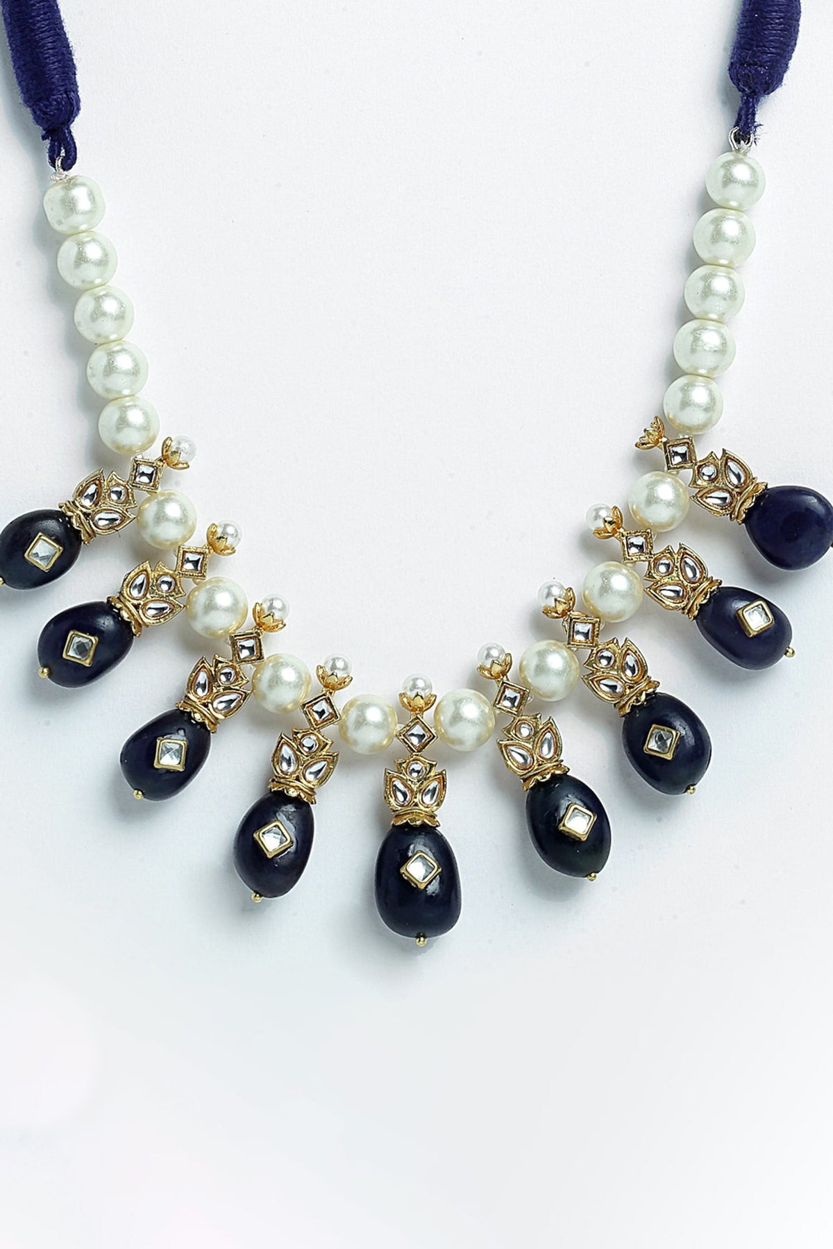 Pearl Embellished Necklace 