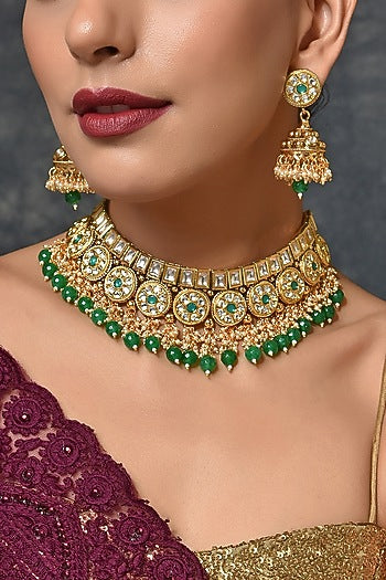 Gold Finish Handcrafted Necklace Set With Tumble Stones