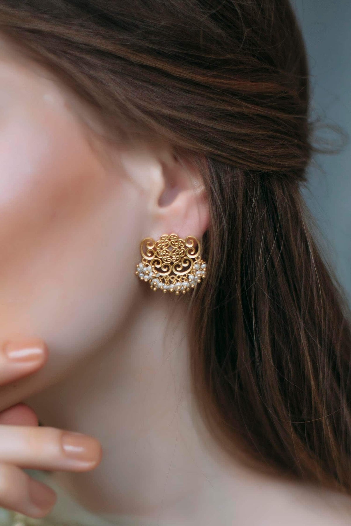 Filigree Stud Earrings 