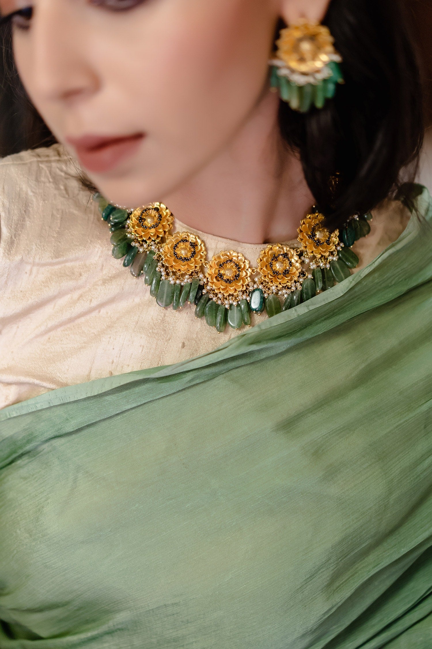 Stone Drop Floral Necklace 