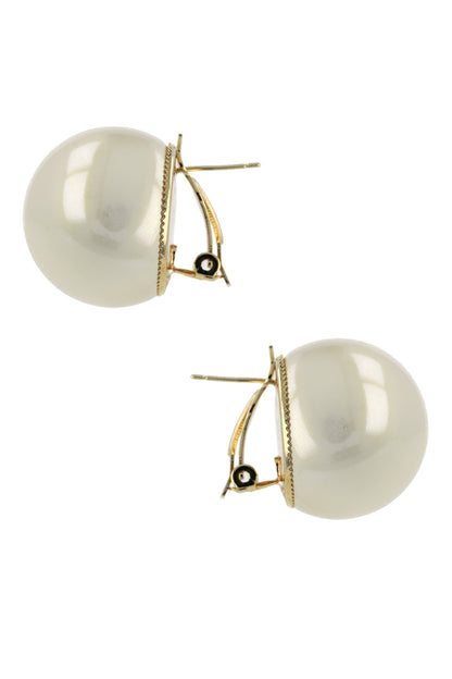 Pearl Ear Studs 
