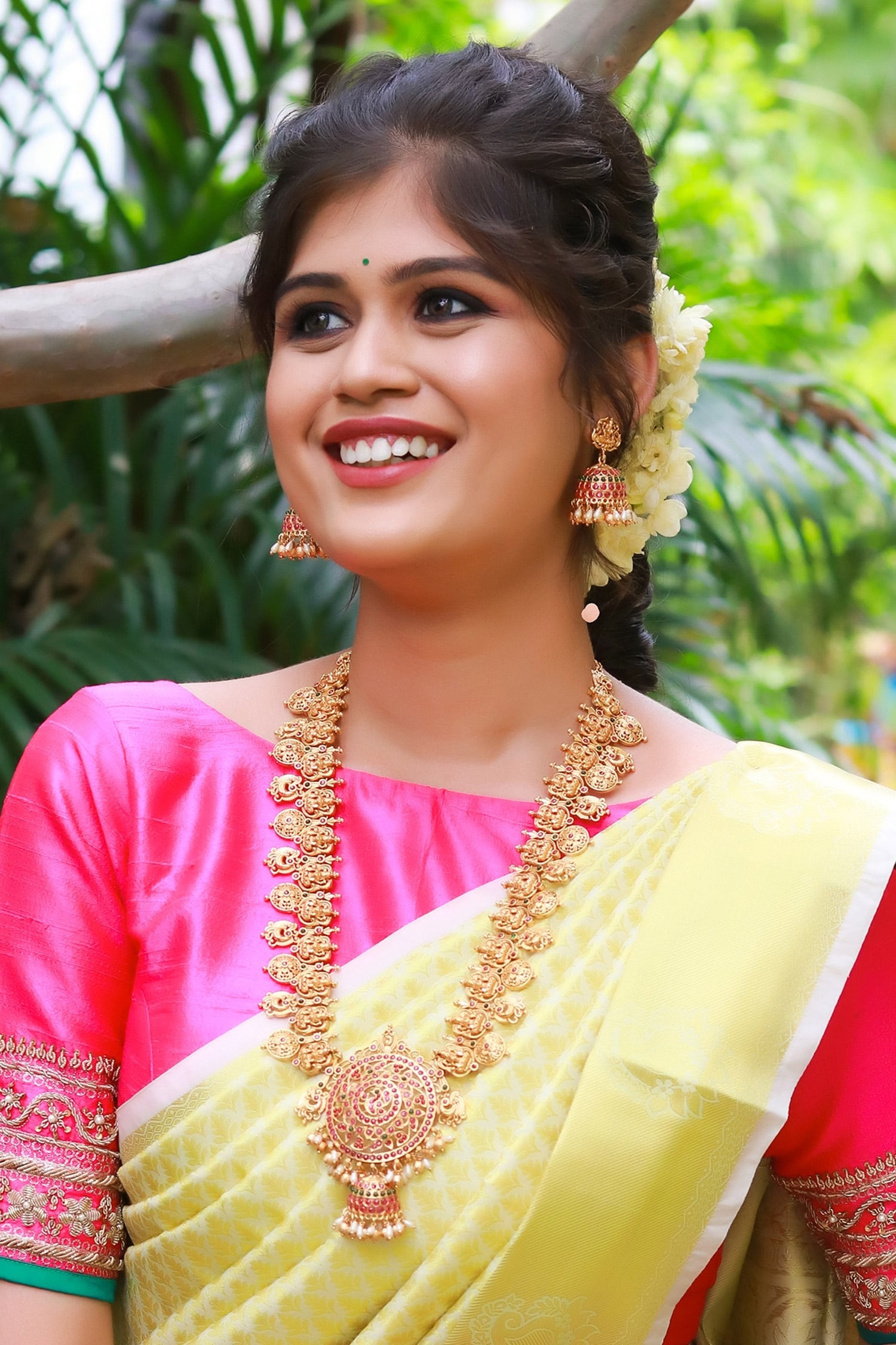Gold Temple Jewellery Set 