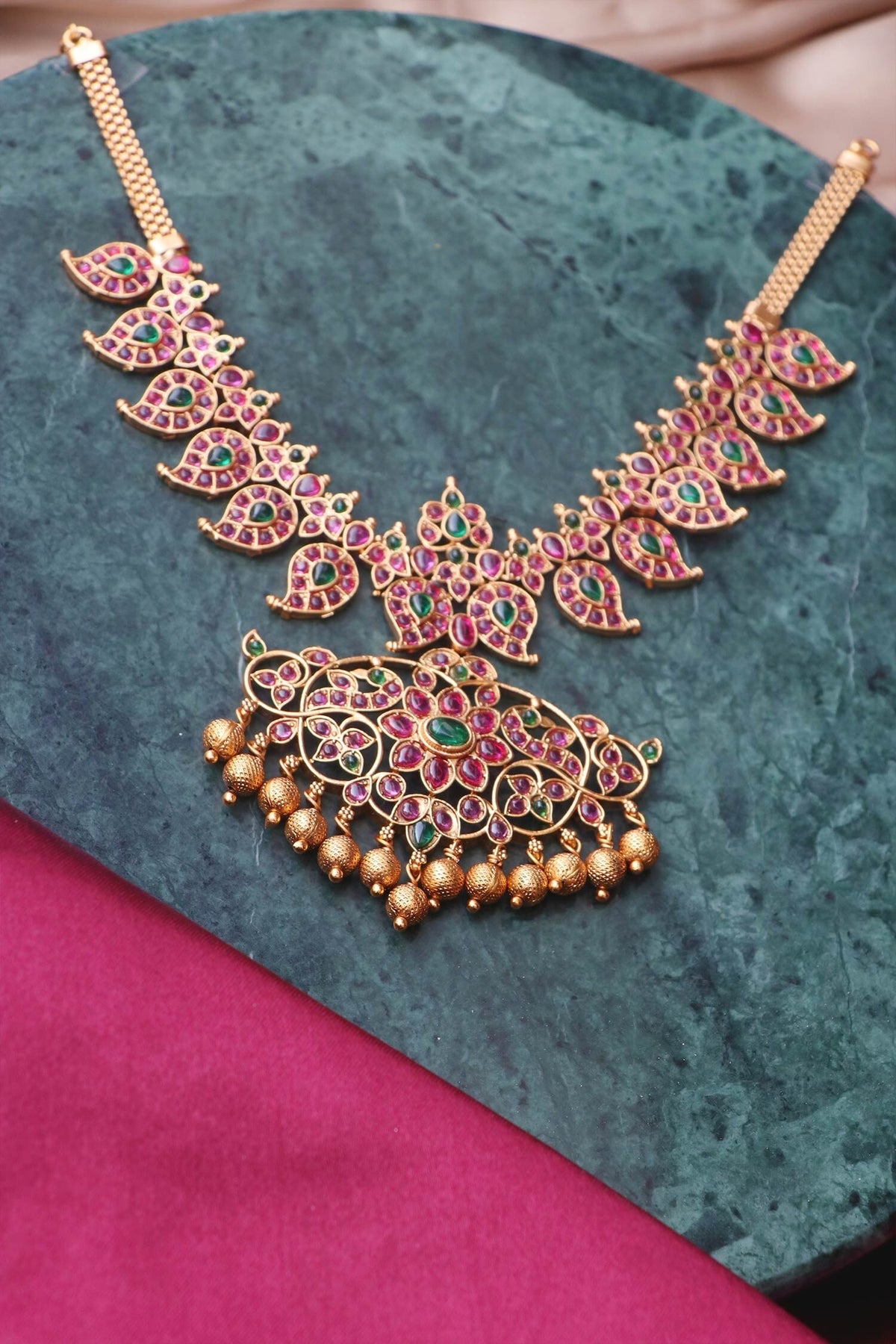 Gold Stone & Beads Jewellery Set 