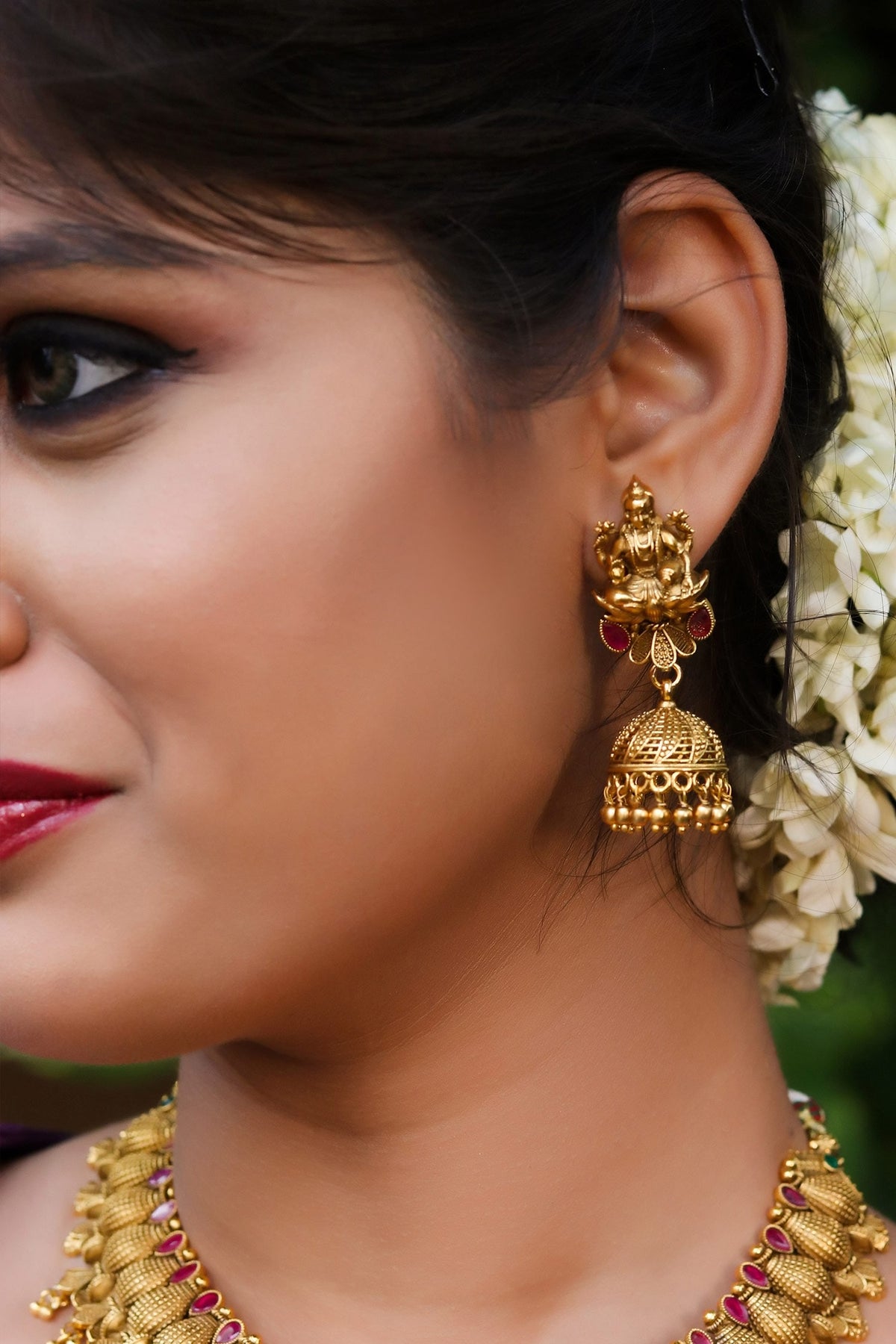 Gold Temple Jewellery Set 