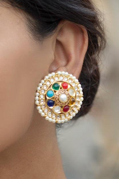 Circular Stone Stud Earrings 