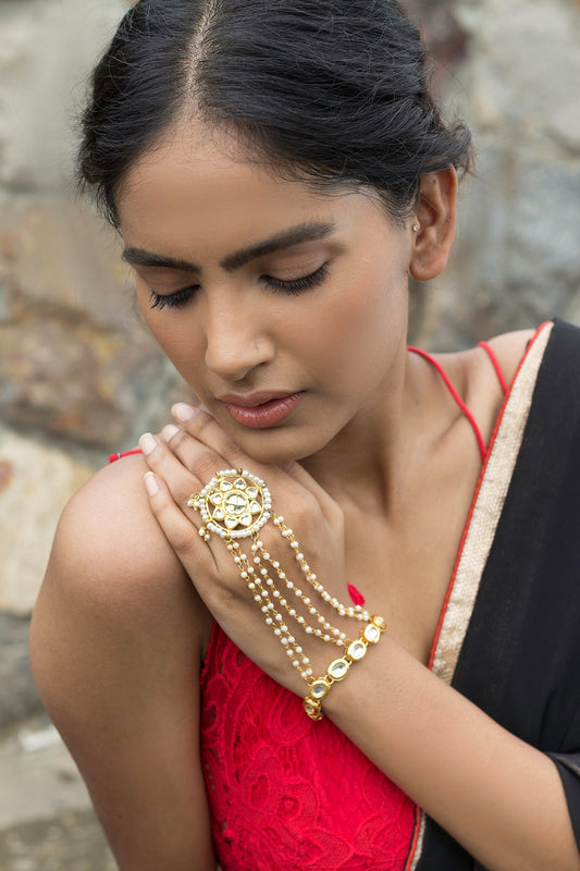 Kundan Hathphool 