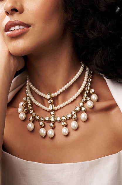 Classic Pearl Necklace With Polki