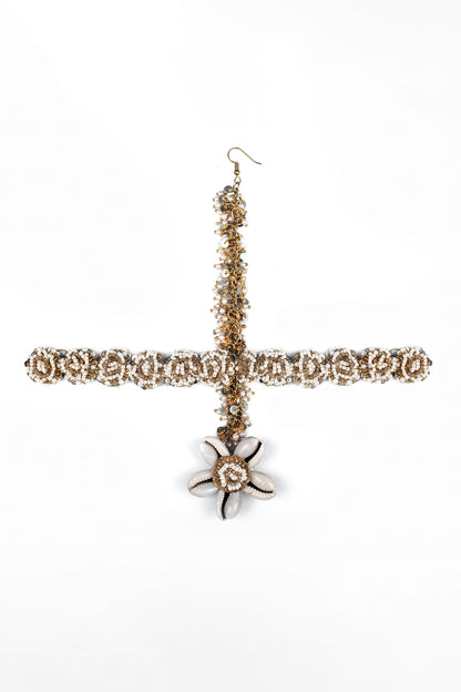 Floral Drop Gold & White Mathapatti 