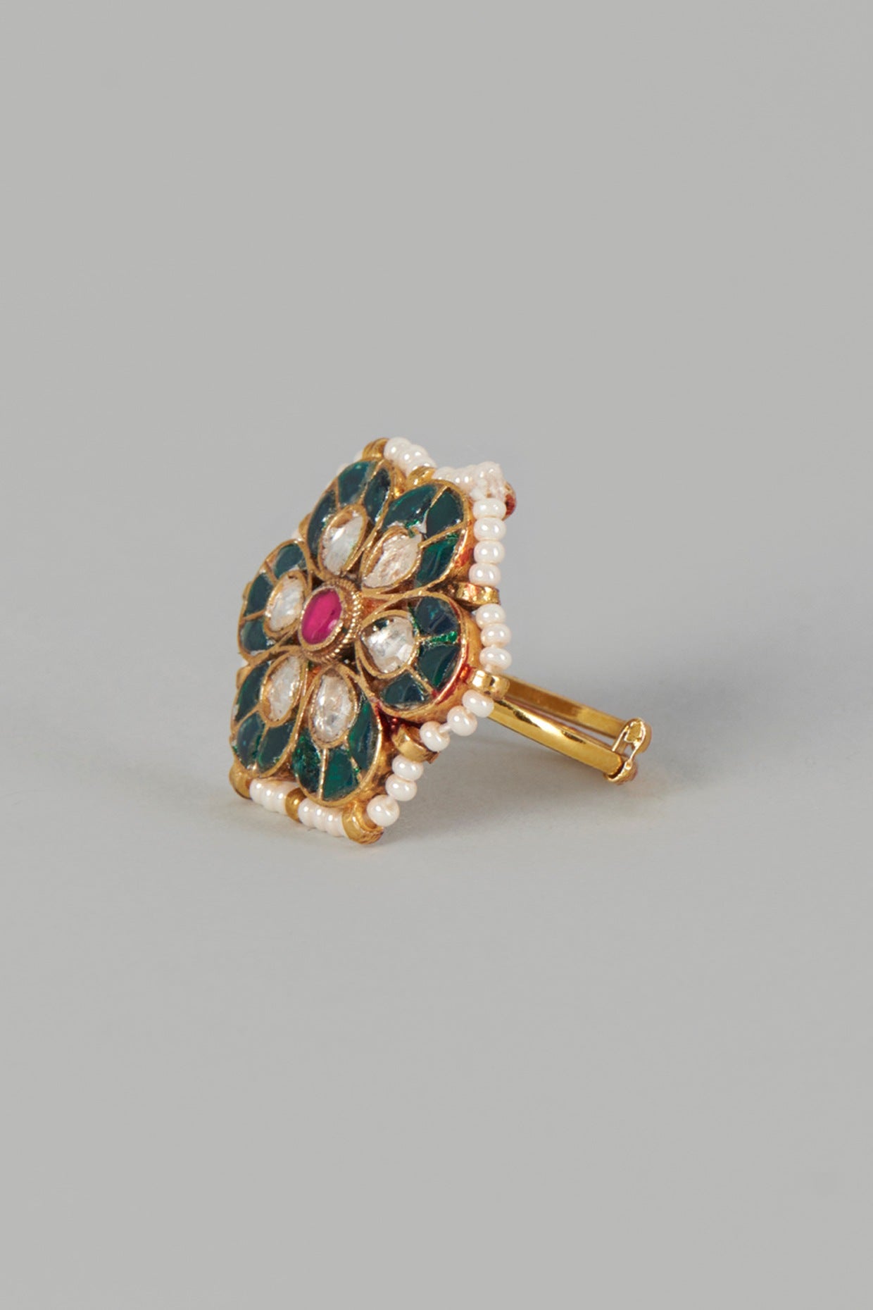 Gold Finish Kundan Ring