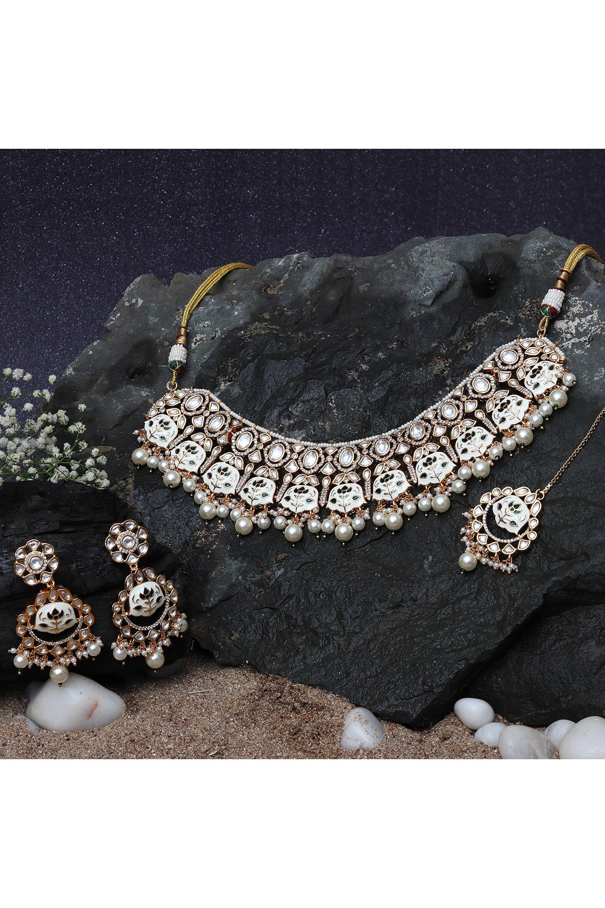 Gold Finish Green & White Kundan Meenakari Choker Necklace Set