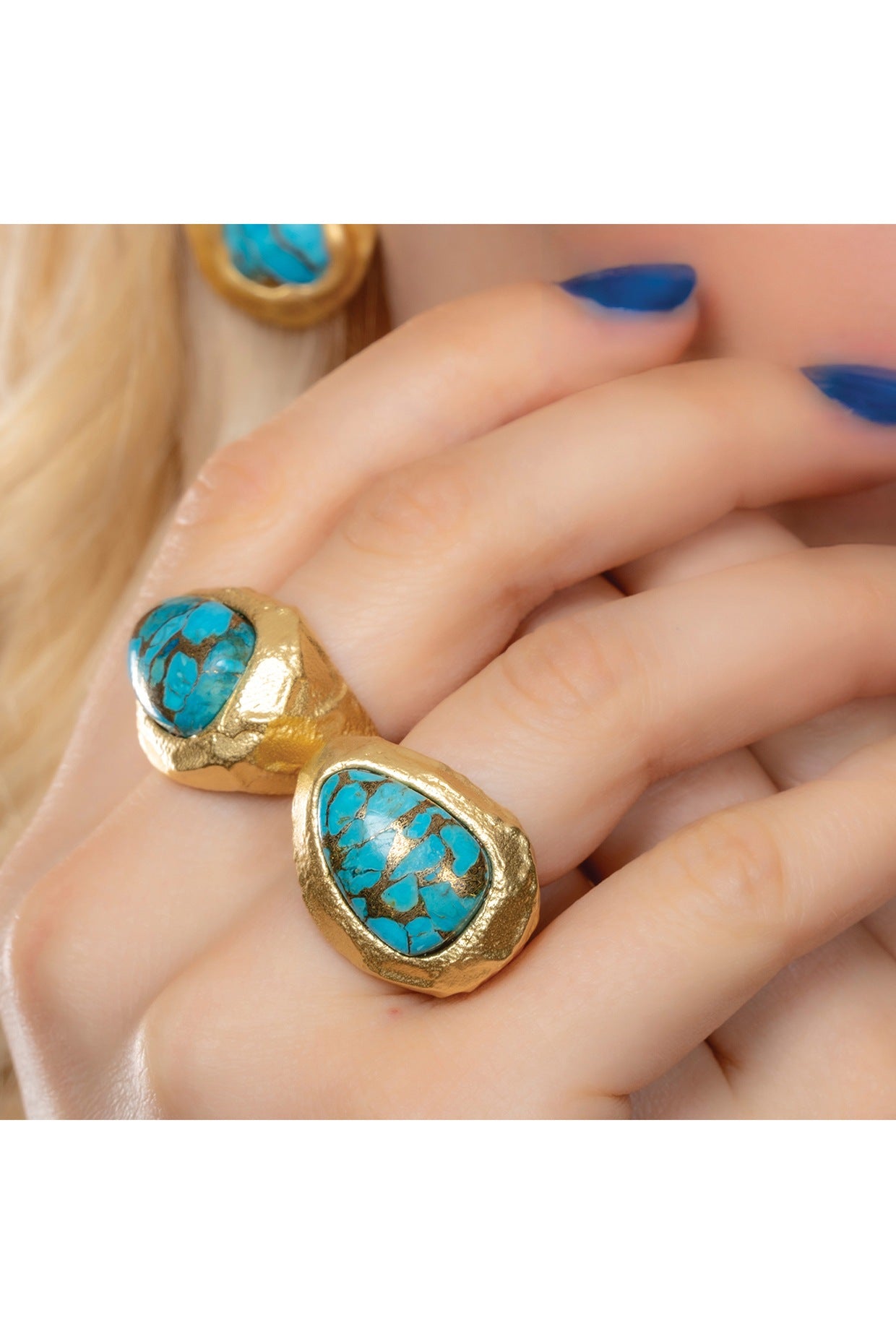 Gold Finish Turquoise Stone Bold Ring