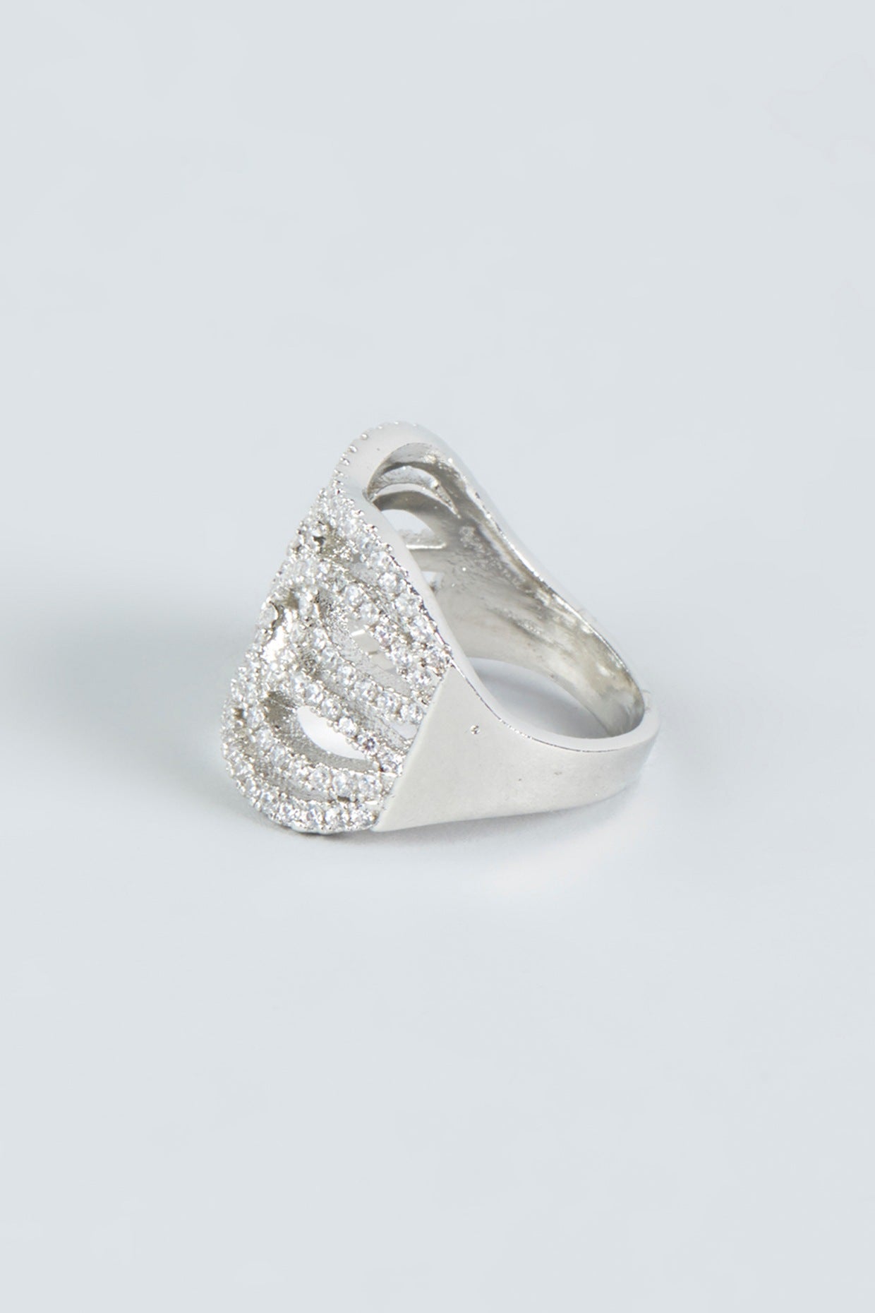 White Finish Zircon Ring