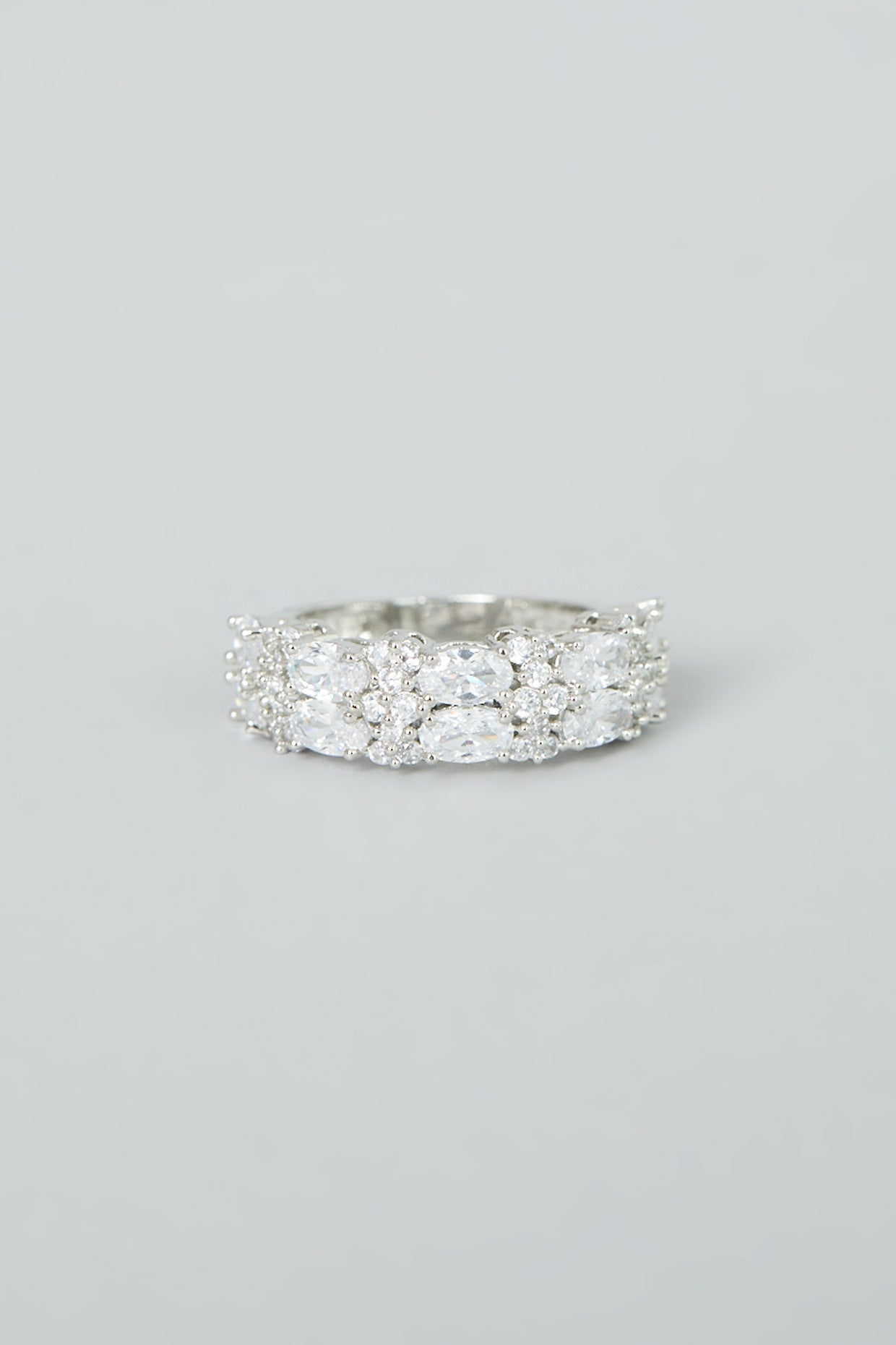 White Finish Zircon Ring