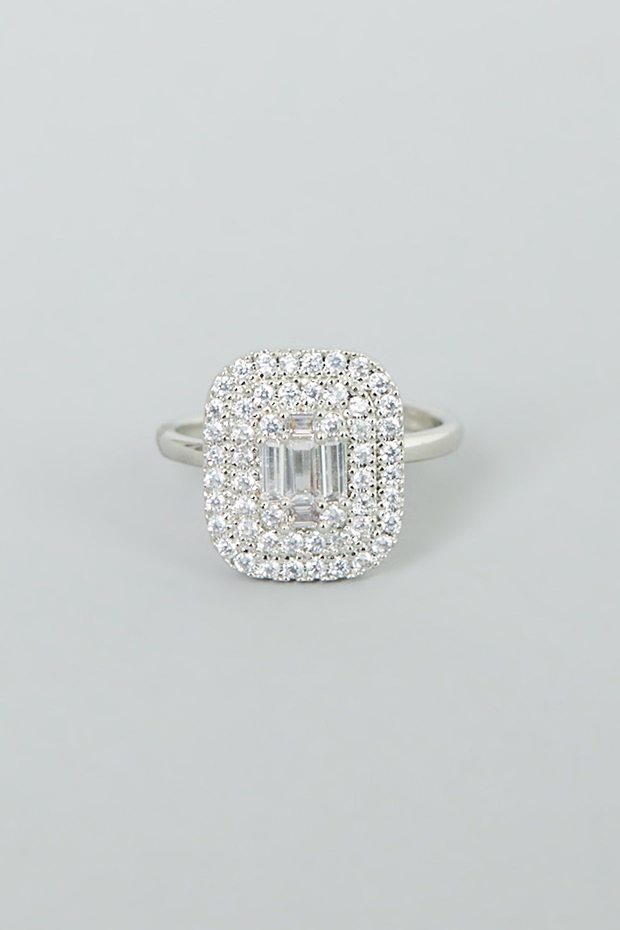 White Finish Zircon Ring