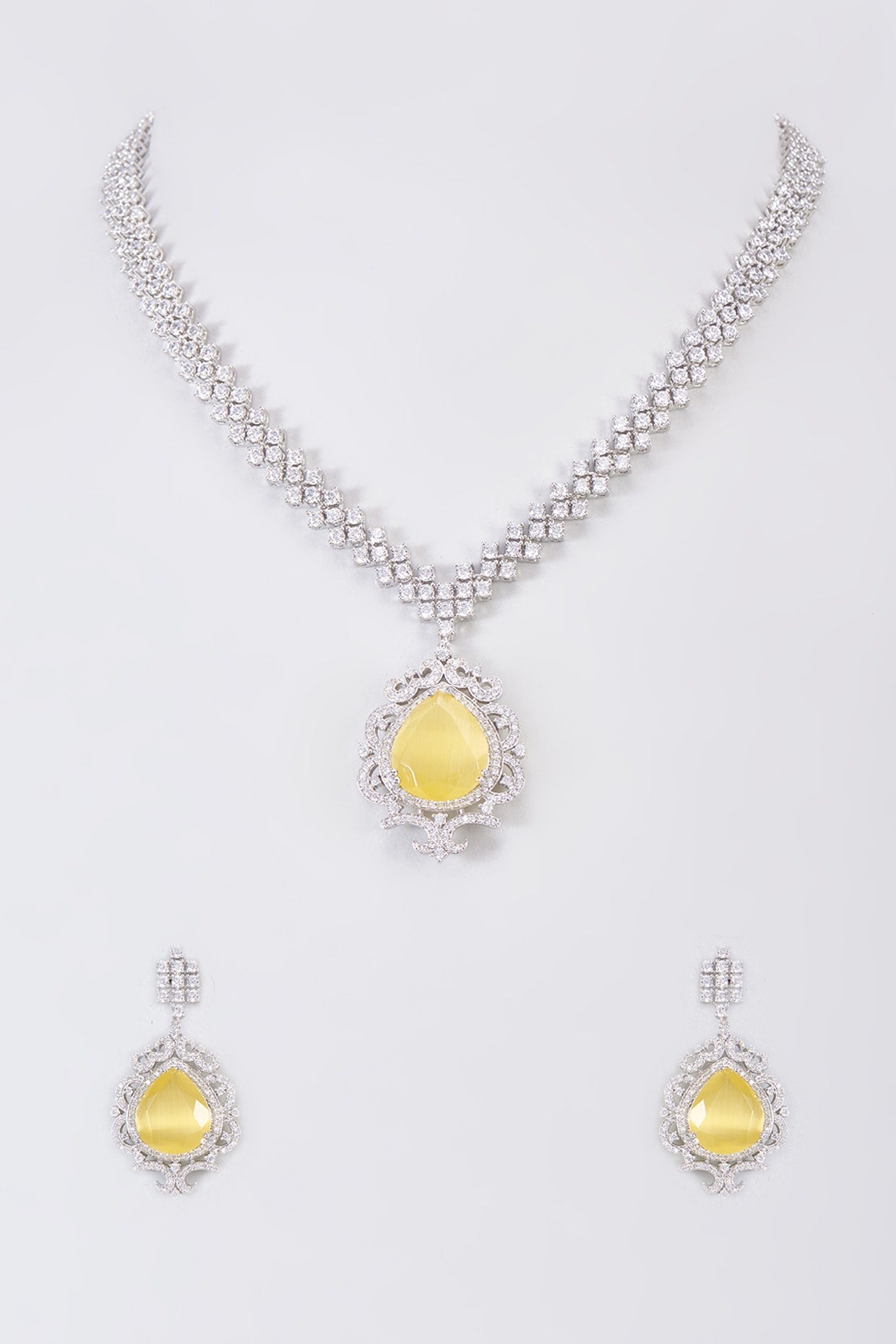 White Finish Zircon & Yellow Stone Necklace Set