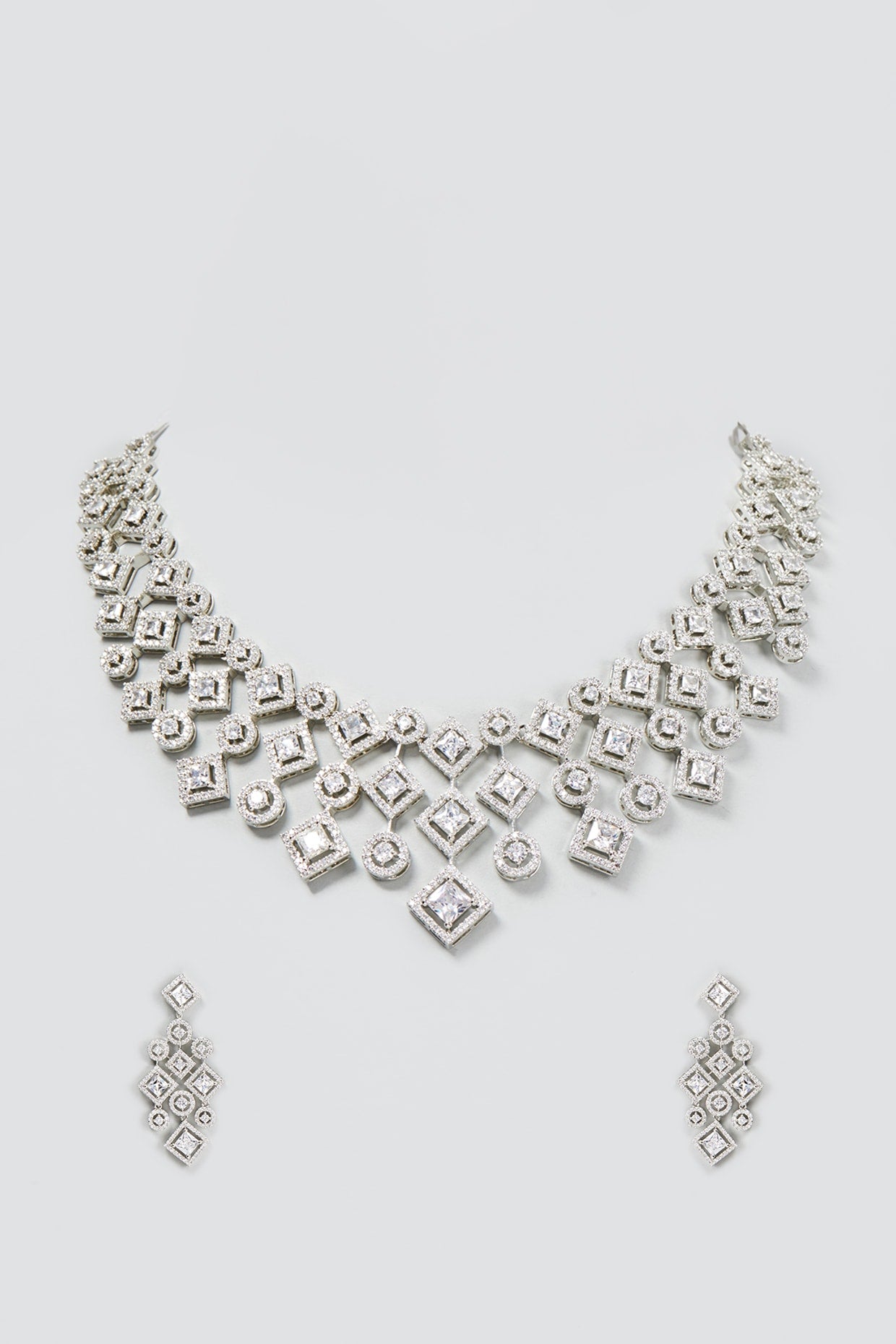 White Finish Zircon Necklace Set