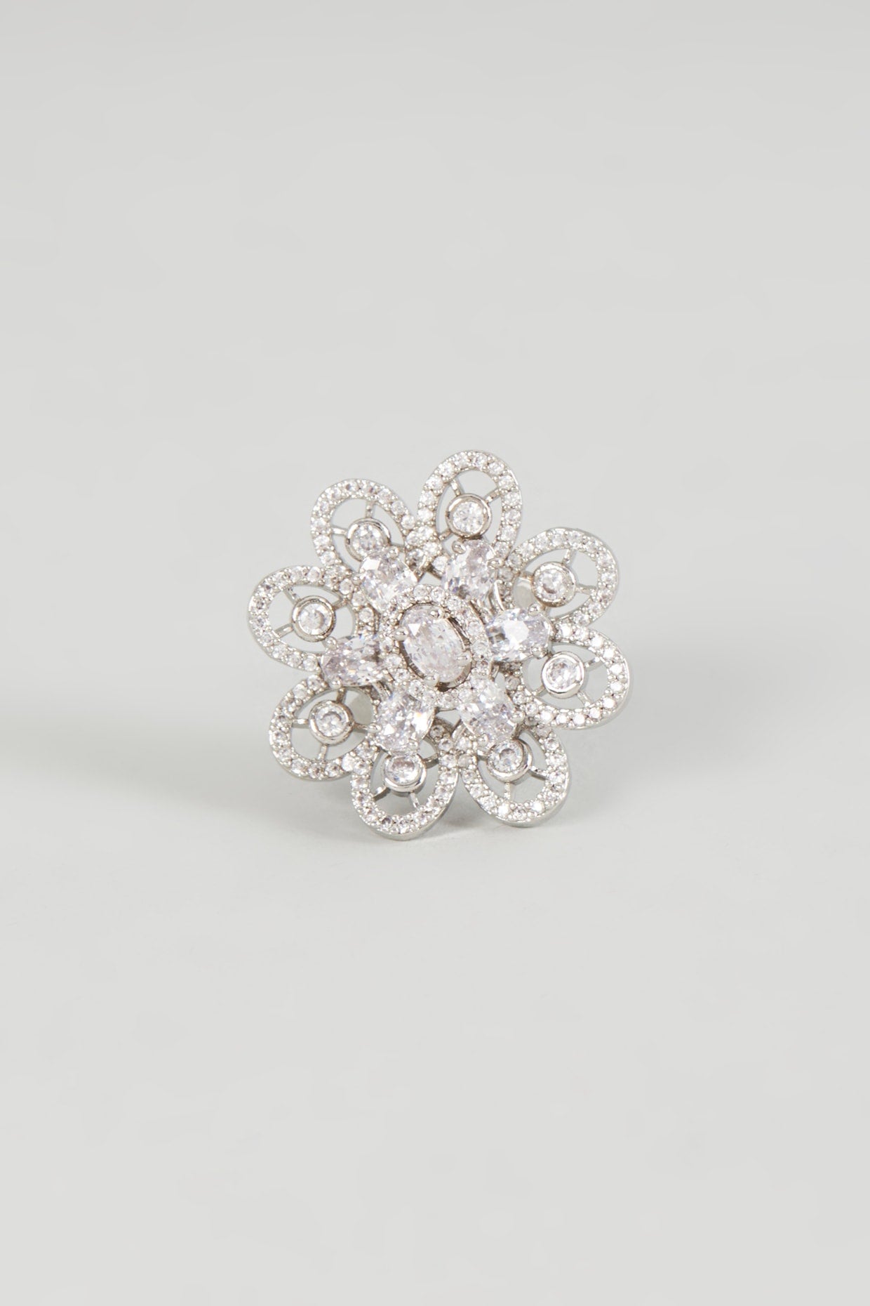 White Finish Zircon Ring
