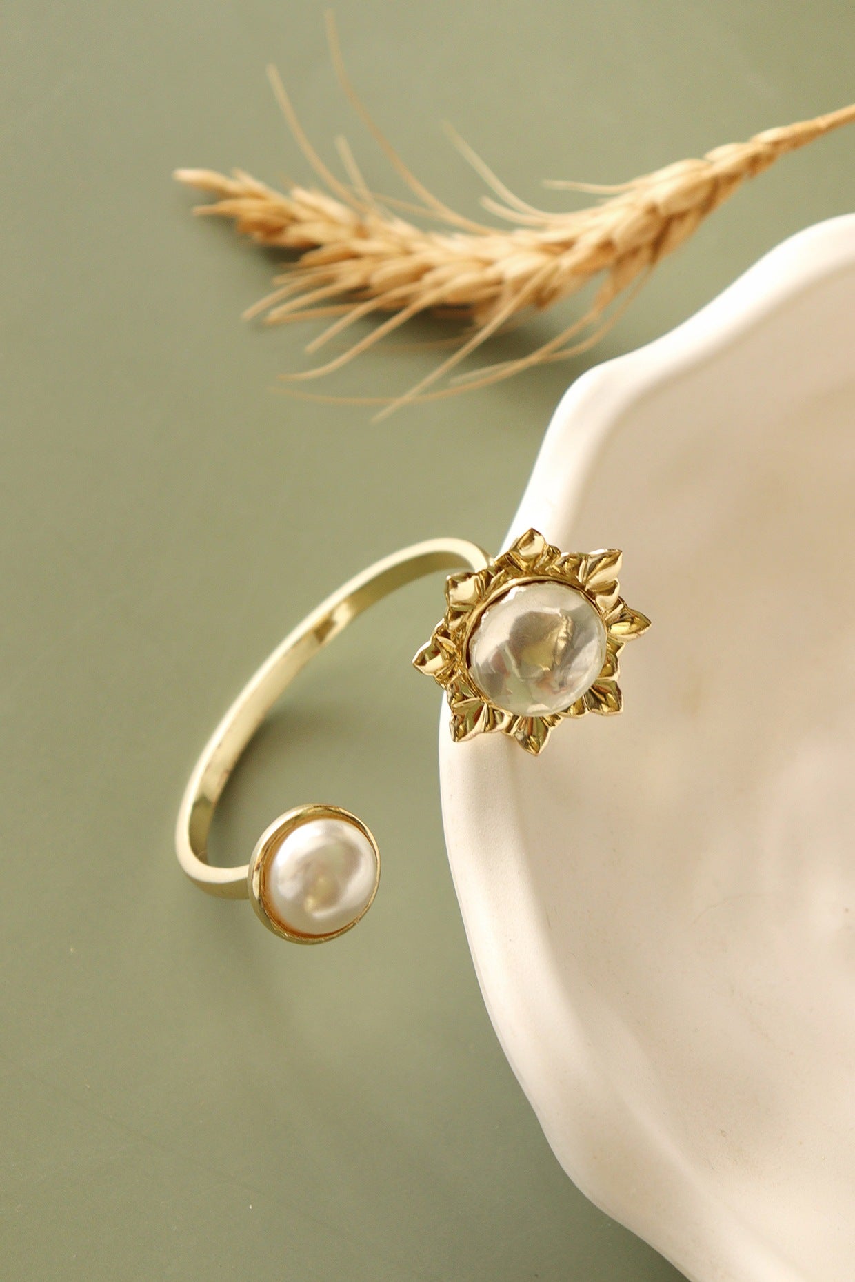 Gold Finish Crystal & Fresh Water Pearl Bracelet