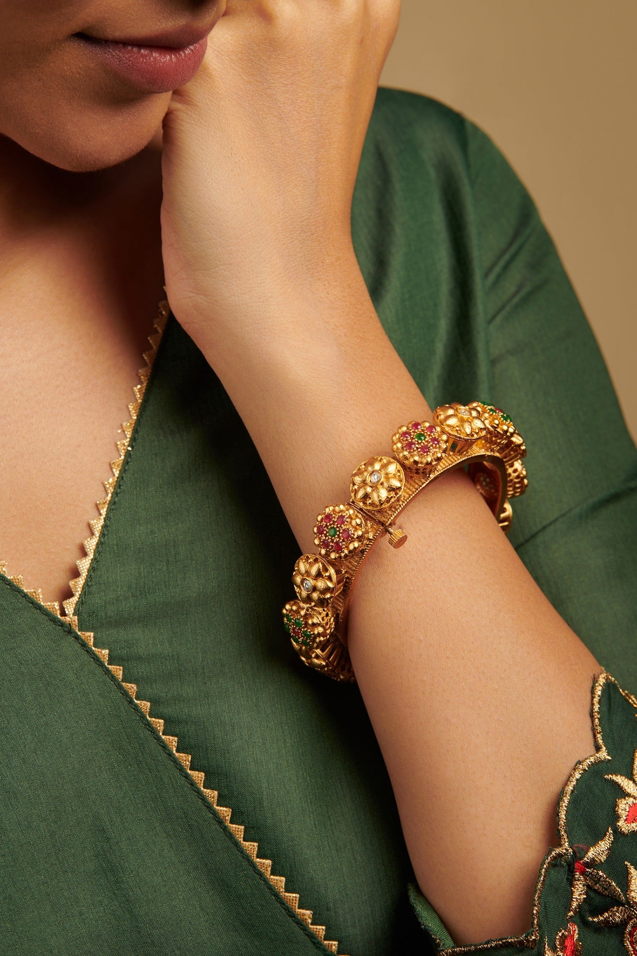 Gold Plated Kundan Polki Temple Bangle