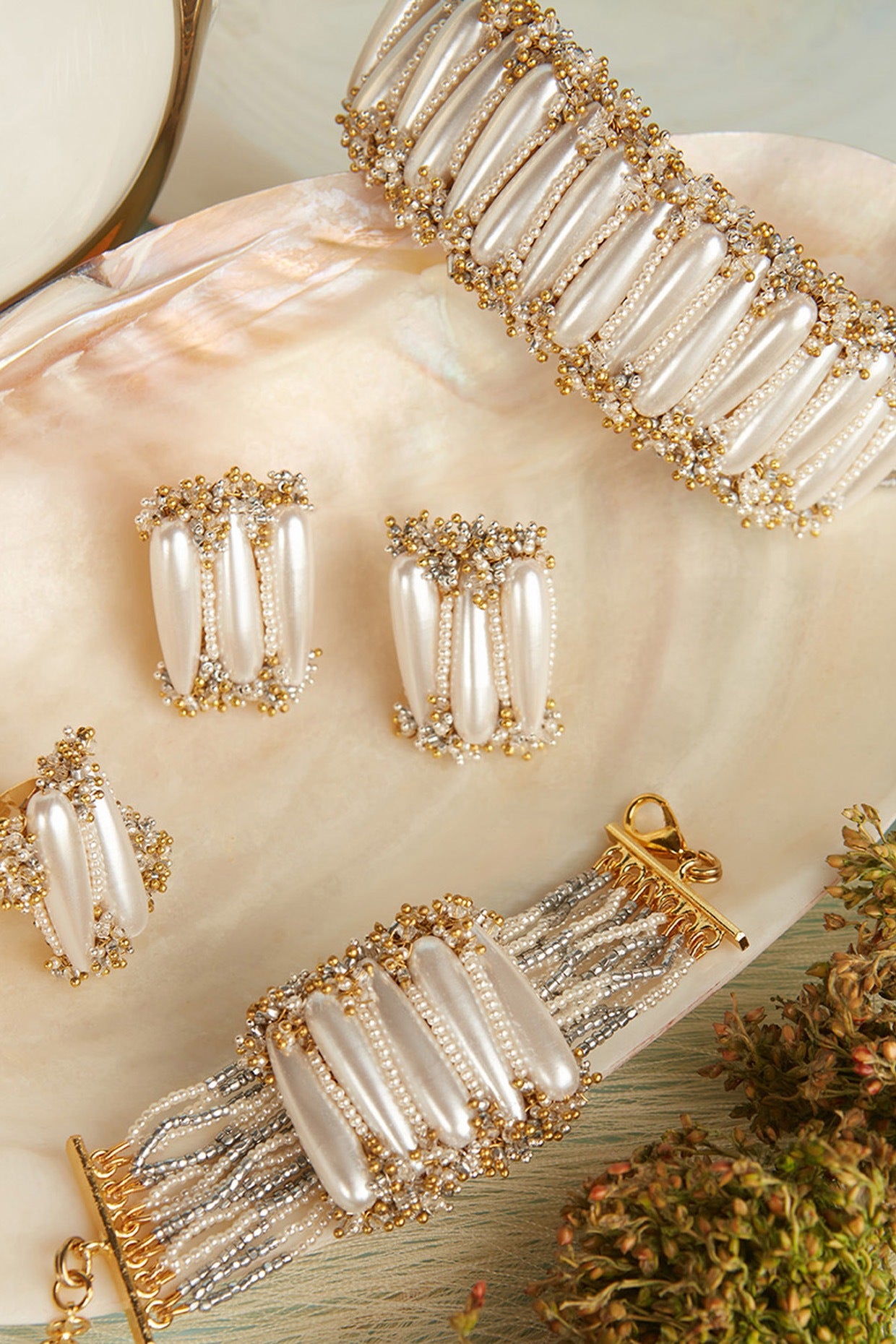 Gold Finish Pearl Choker Necklace Set
