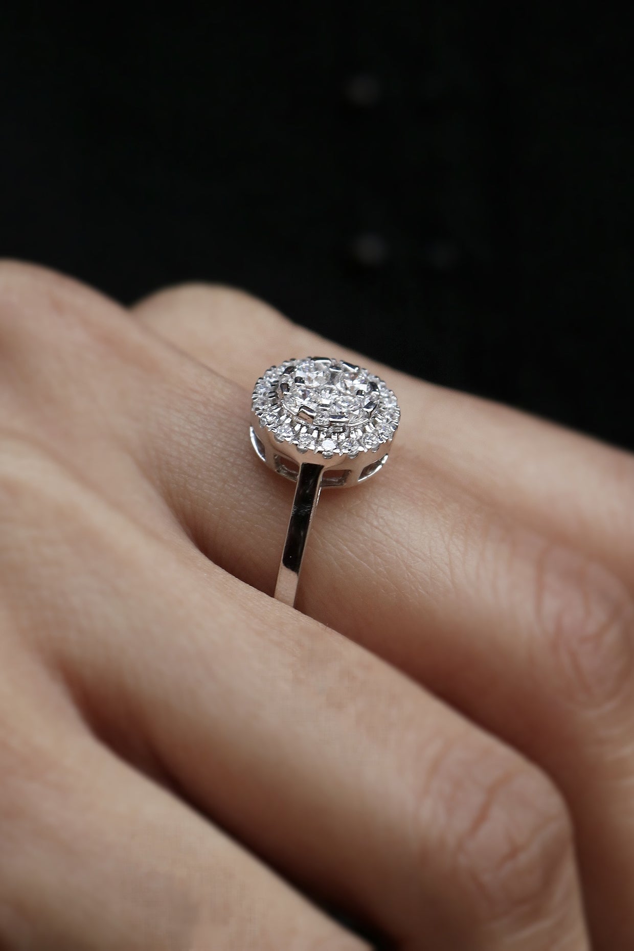 18kt White Gold Lab Grown Diamond Ring