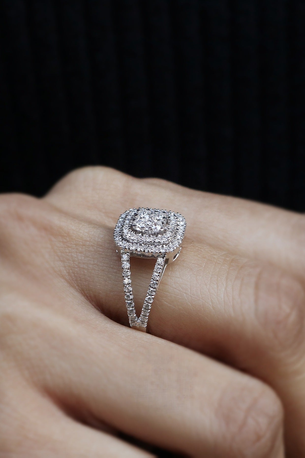 18kt White Gold Lab Grown Diamond Ring