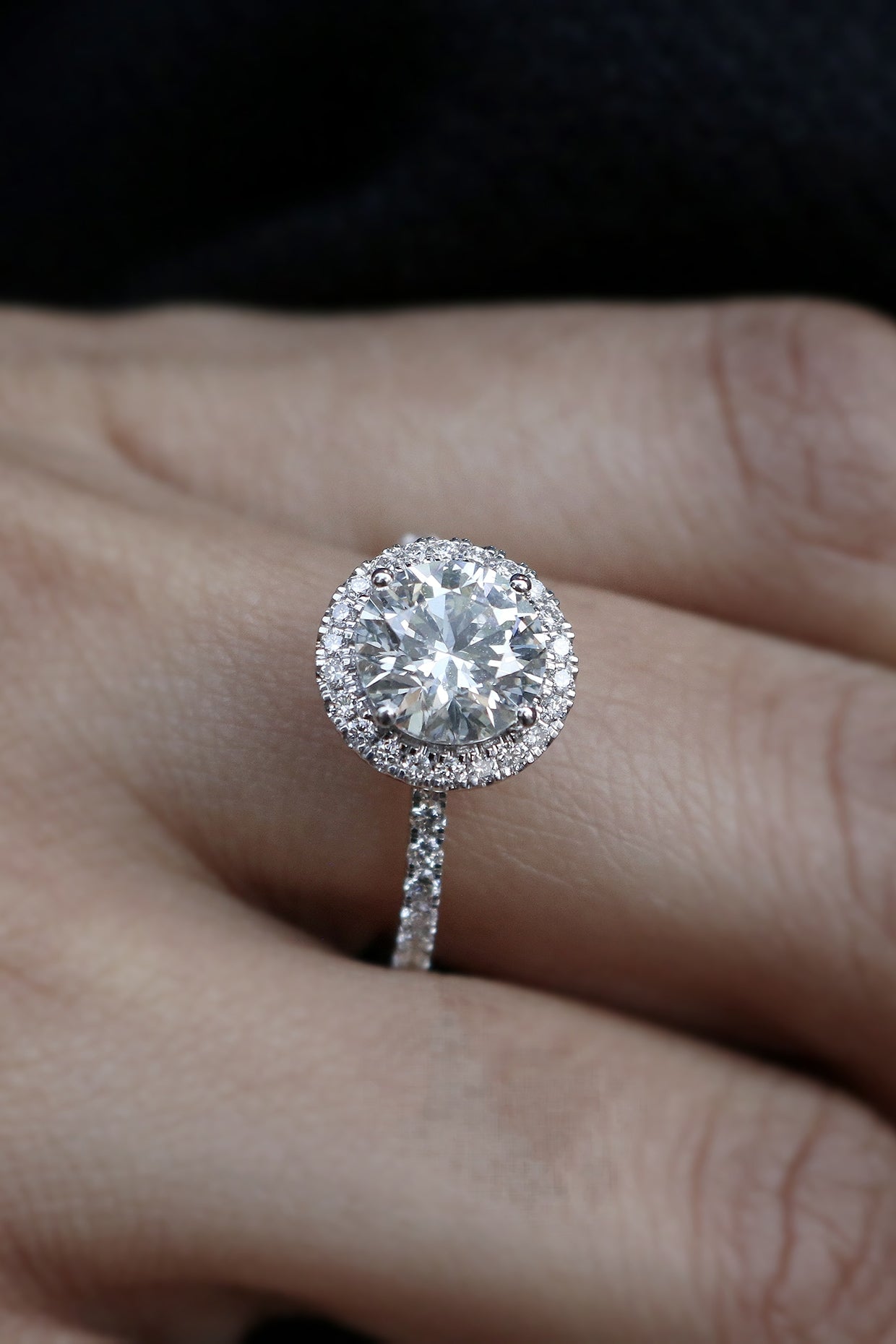 18kt White Gold Lab Grown Diamond Ring