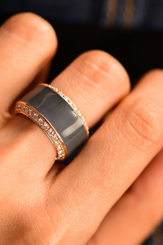 18 Kt Rose Gold & Grey Enameled Diamond Ring