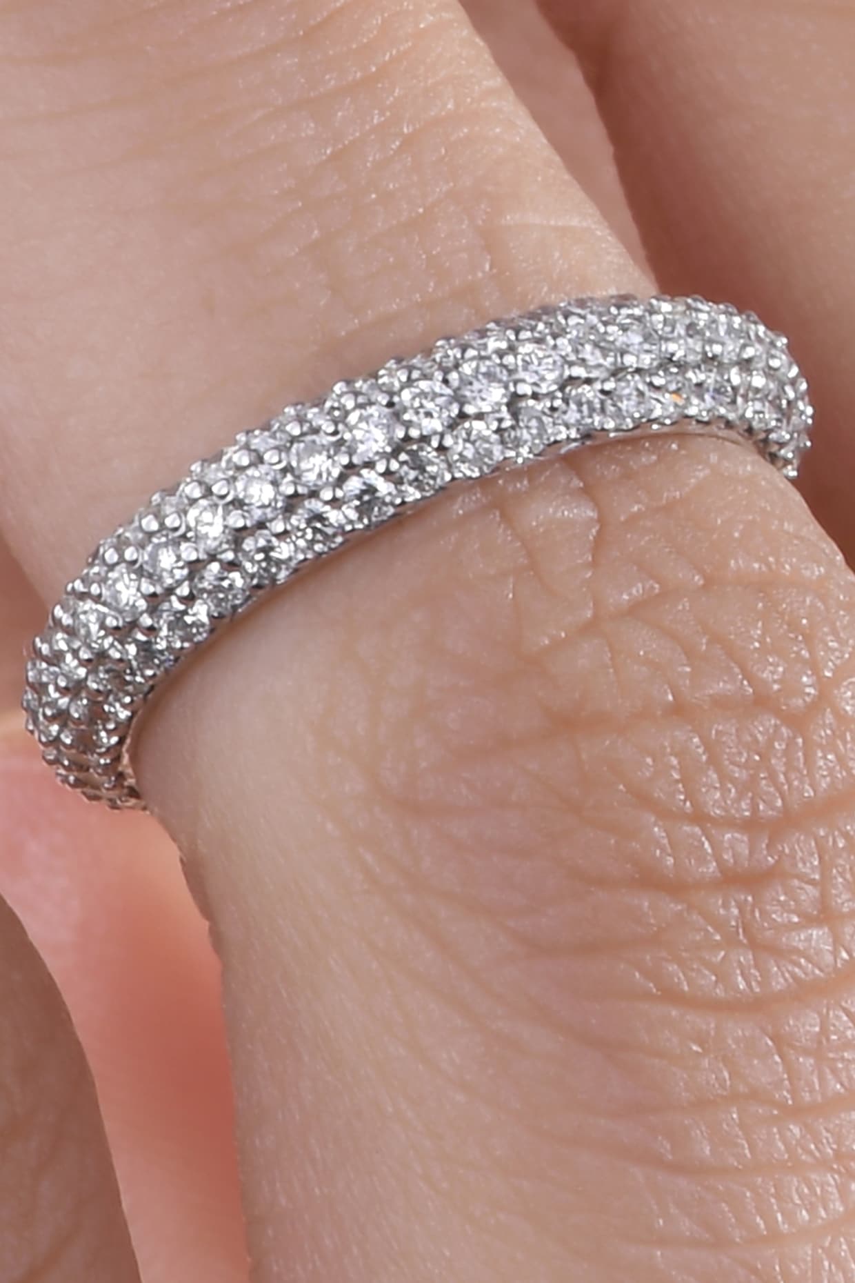 18 Kt White Gold Diamond Midi Stackable Ring