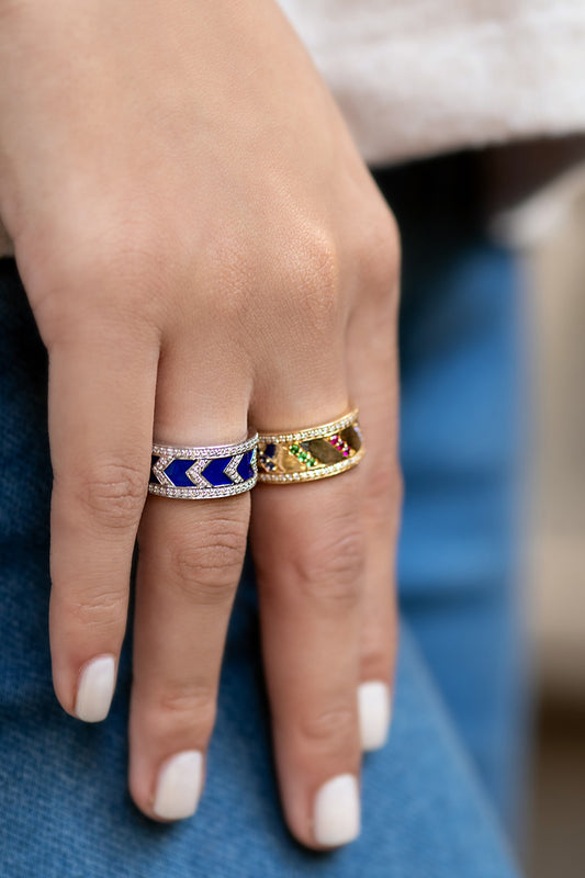 18 Kt White Gold Diamonds & Enameled Block Ring