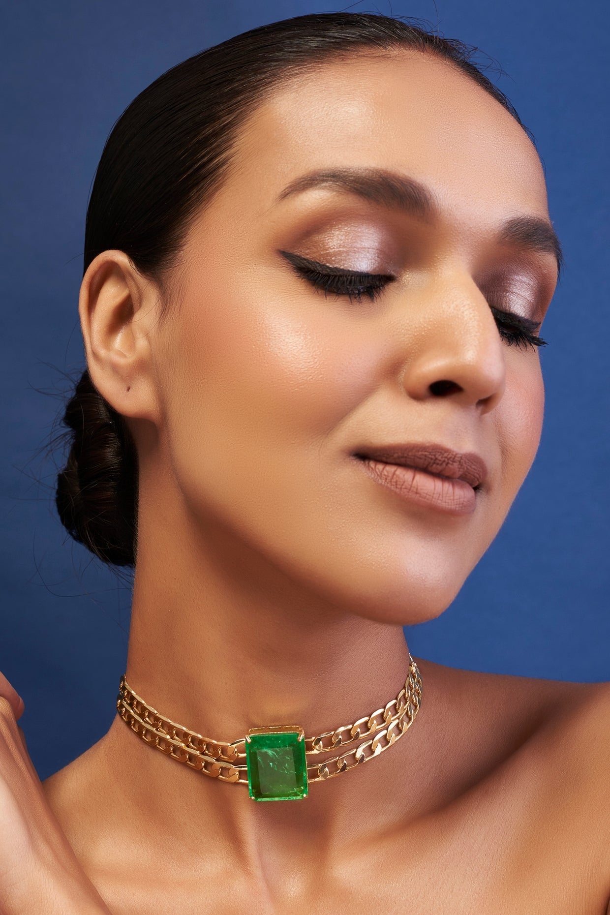 Gold Finish Green Doublet Stone Choker Necklace