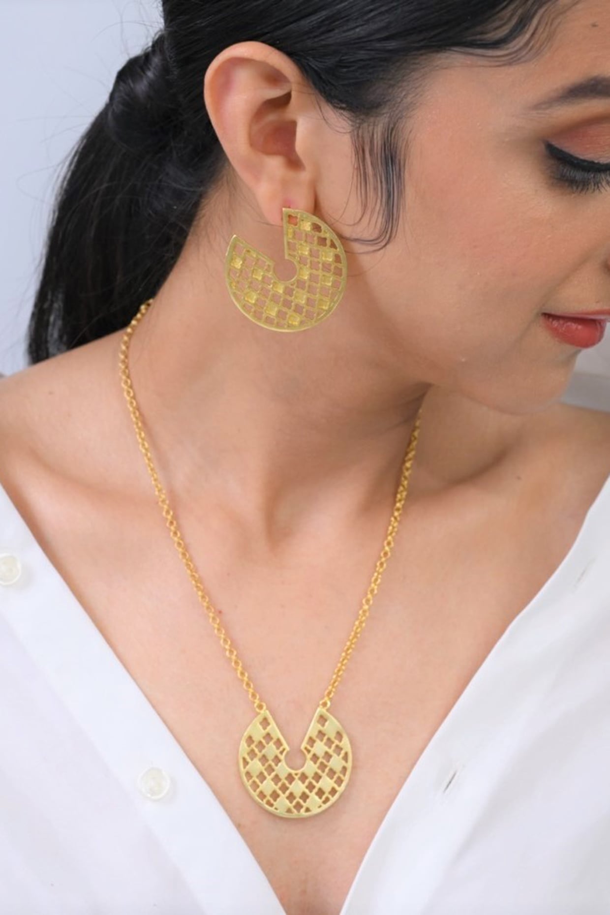 Gold Plated Jharoka Jaal Necklace