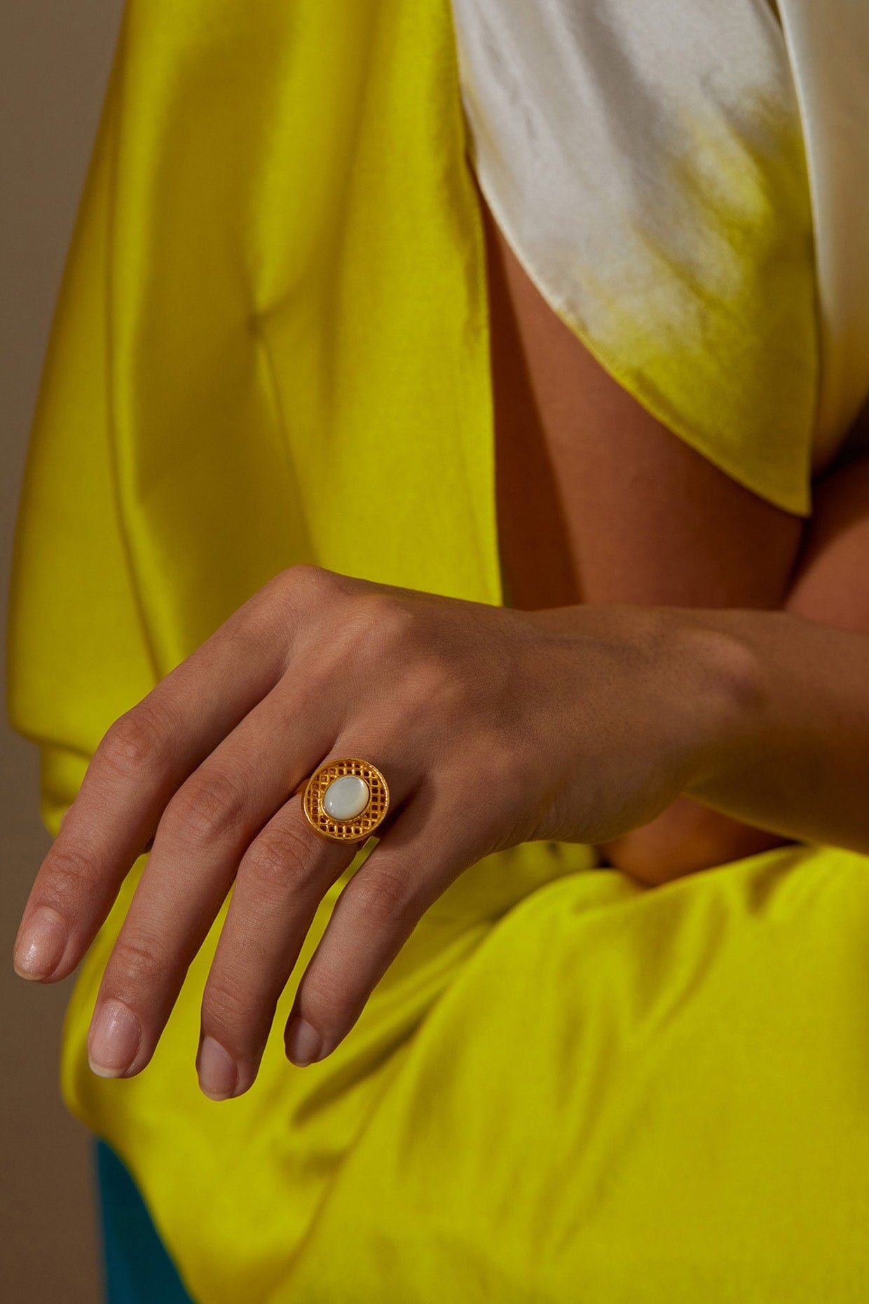 Gold Plated Shell Pearl Ring