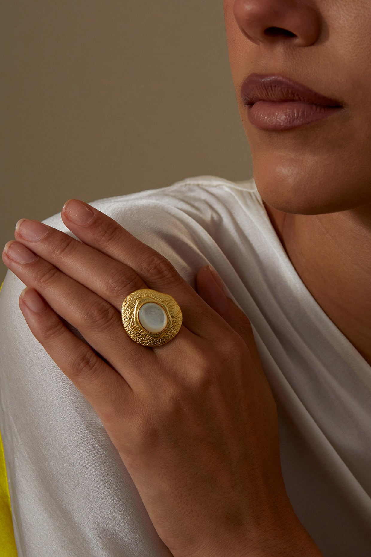 Gold Plated Shell Pearl Ring