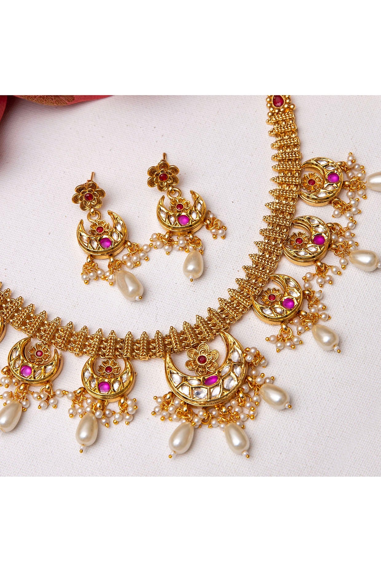 Gold Finish Kundan Polki Necklace Set