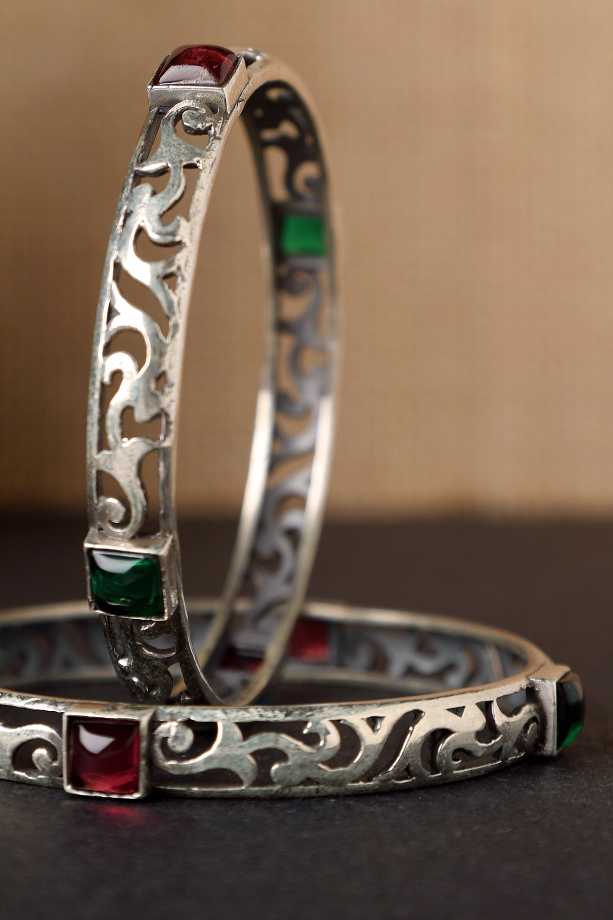 White Finish Red & Green Onyx Temple Bangles In Sterling Silver (Set Of 2)