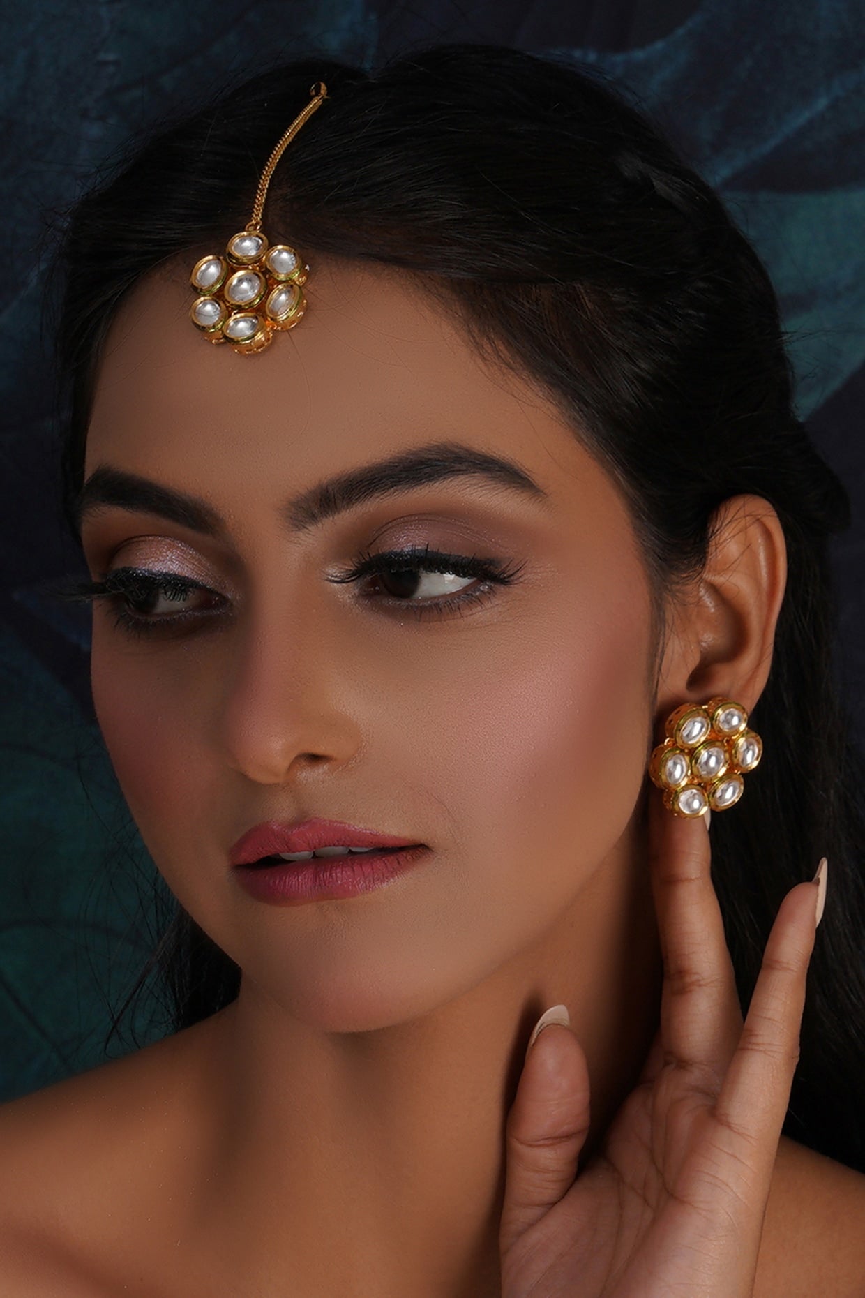 Gold Finish Kundan Polki Stud Earrings With Maang Tikka