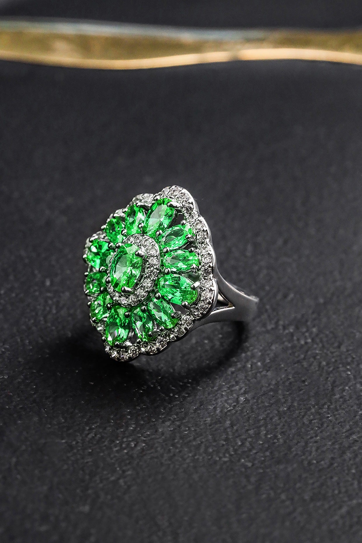 Silver Finish Zircon & Emerald Ring