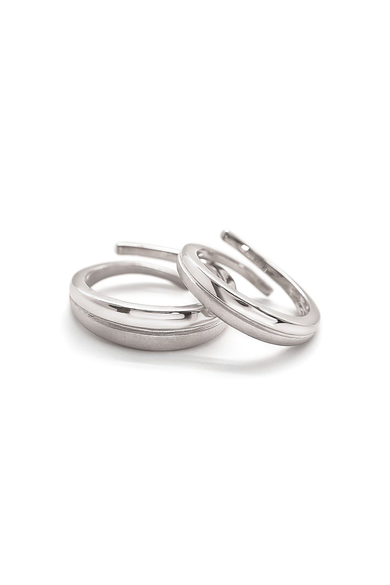 White Rhodium Finish Adjustable Couple Rings (Set of 2) In Sterling Silver